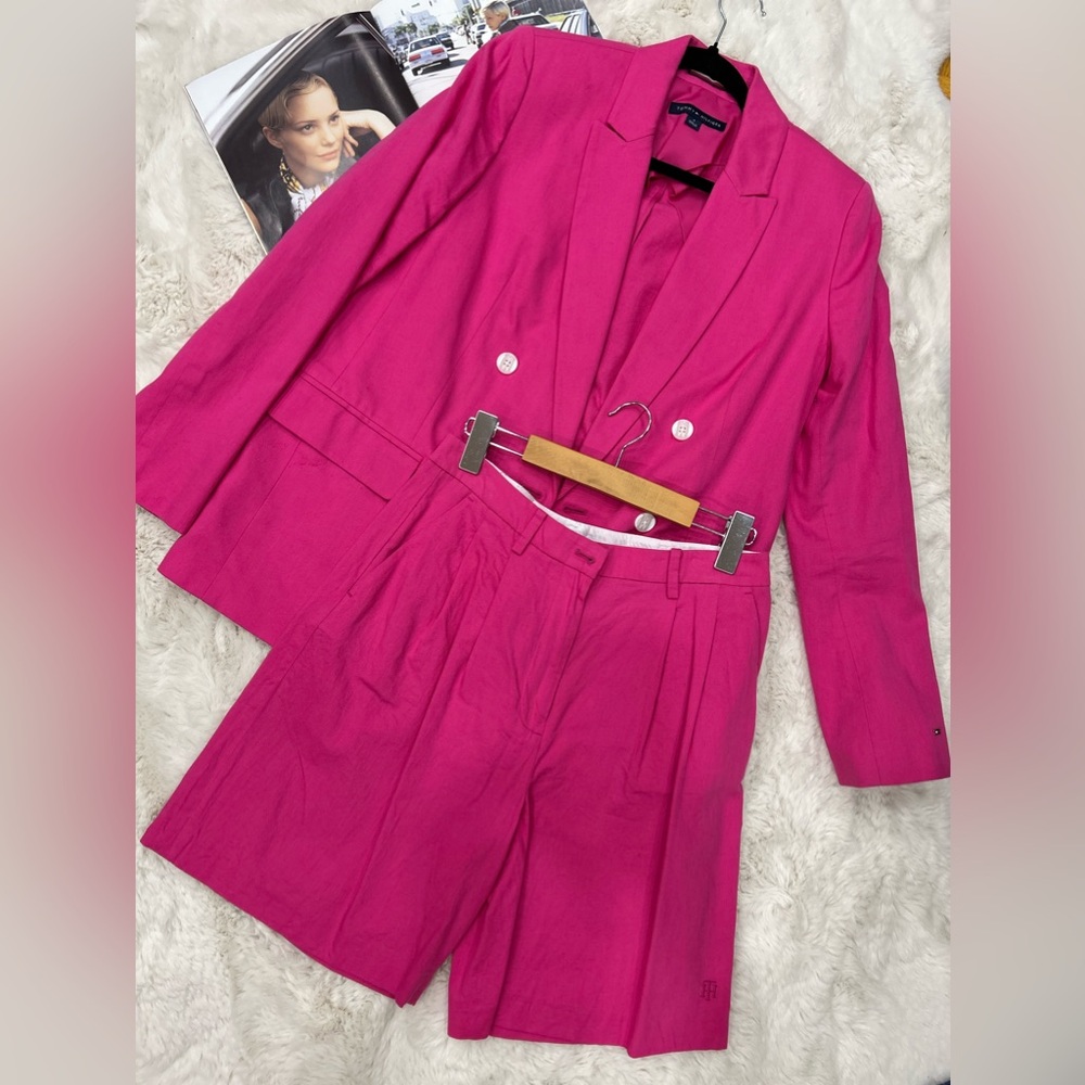 Tommy Hilfiger suit / blazer and shorts